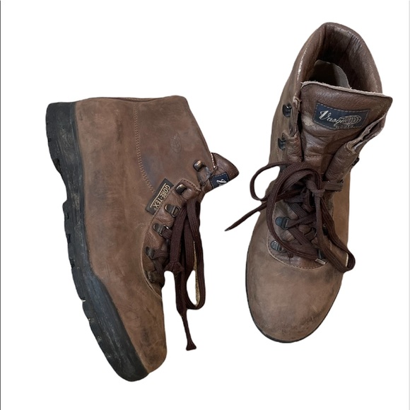 Vasque Other - Gortex Vasque Leather Hike Boots Vintage
